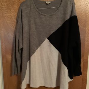 Avenue color blocked sweater